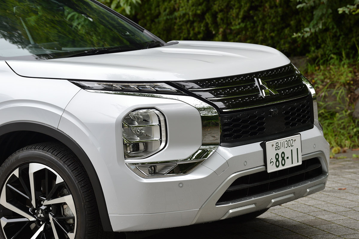 三菱「アウトランダーPHEV」