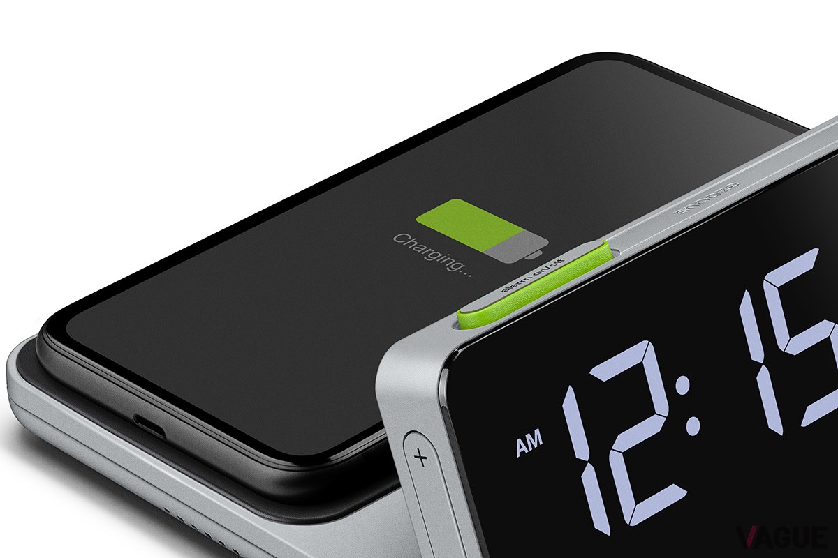 ブラウンの優れたデザイン力とイマドキの機能を兼備したデジタルクロック「BC21」に、新色のグレーが追加された