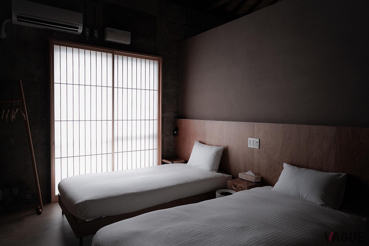 伝統的な琉球建築を生かしつつ、“泥”をモチーフにリメイクした唯一無二の貸別荘「deigo-泥娯-［ISHIGAKI］」