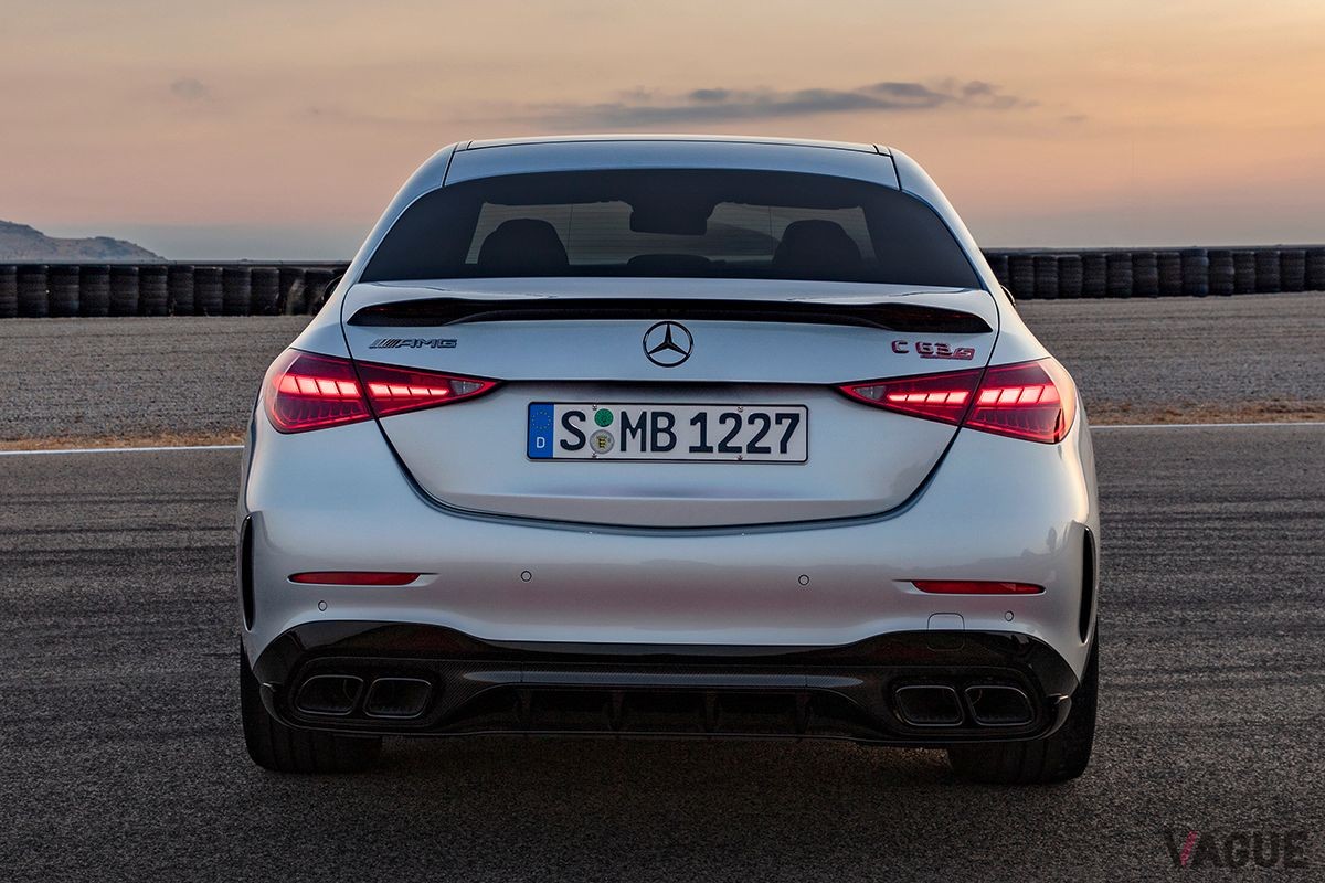 メルセデスAMG新型「C63S Eパフォーマンス」セダン