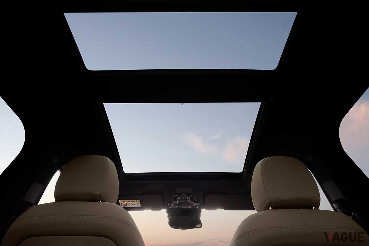 アルファ ロメオの限定車「ステルヴィオ エディツィオーネ・ルッソ」のサンルーフ