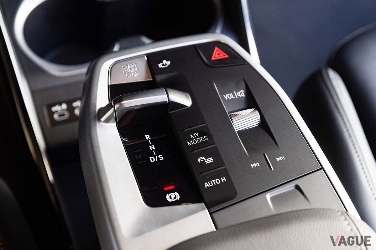 BMW新型「X1」のシフトセレクター