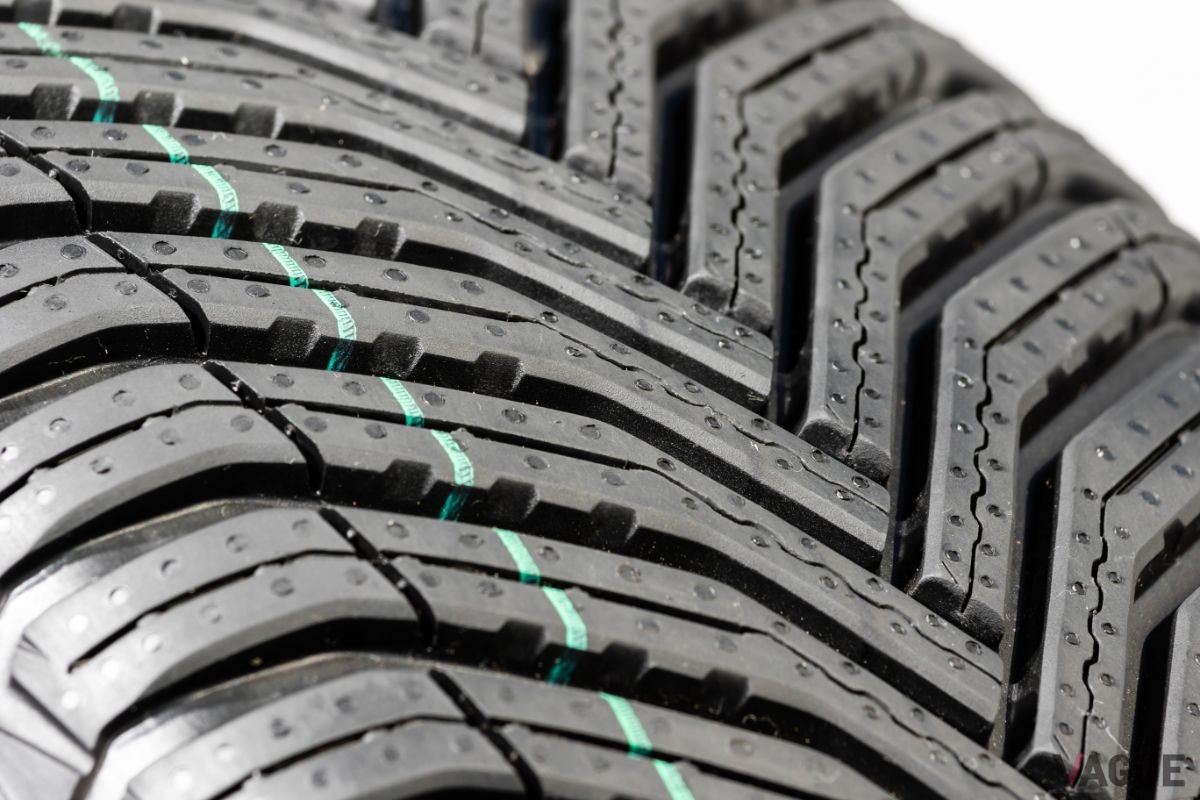 ミシュランの最新オールシーズンタイヤ「クロスクライメート2」