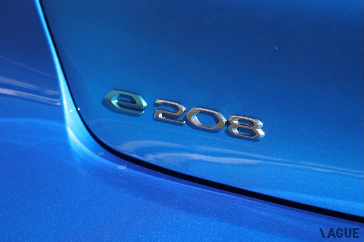 プジョー「e−208」日本仕様