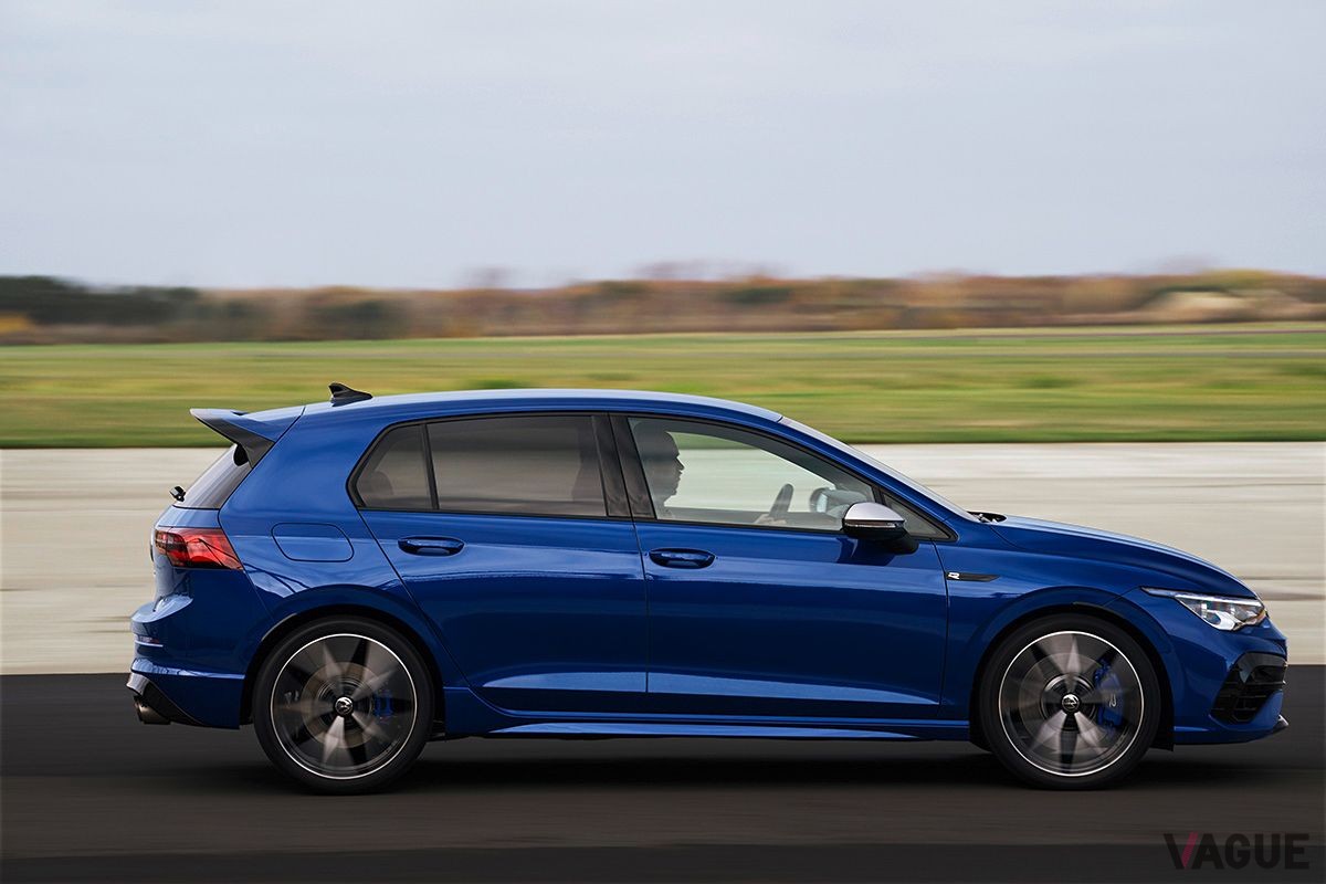 VW新型「ゴルフR」
