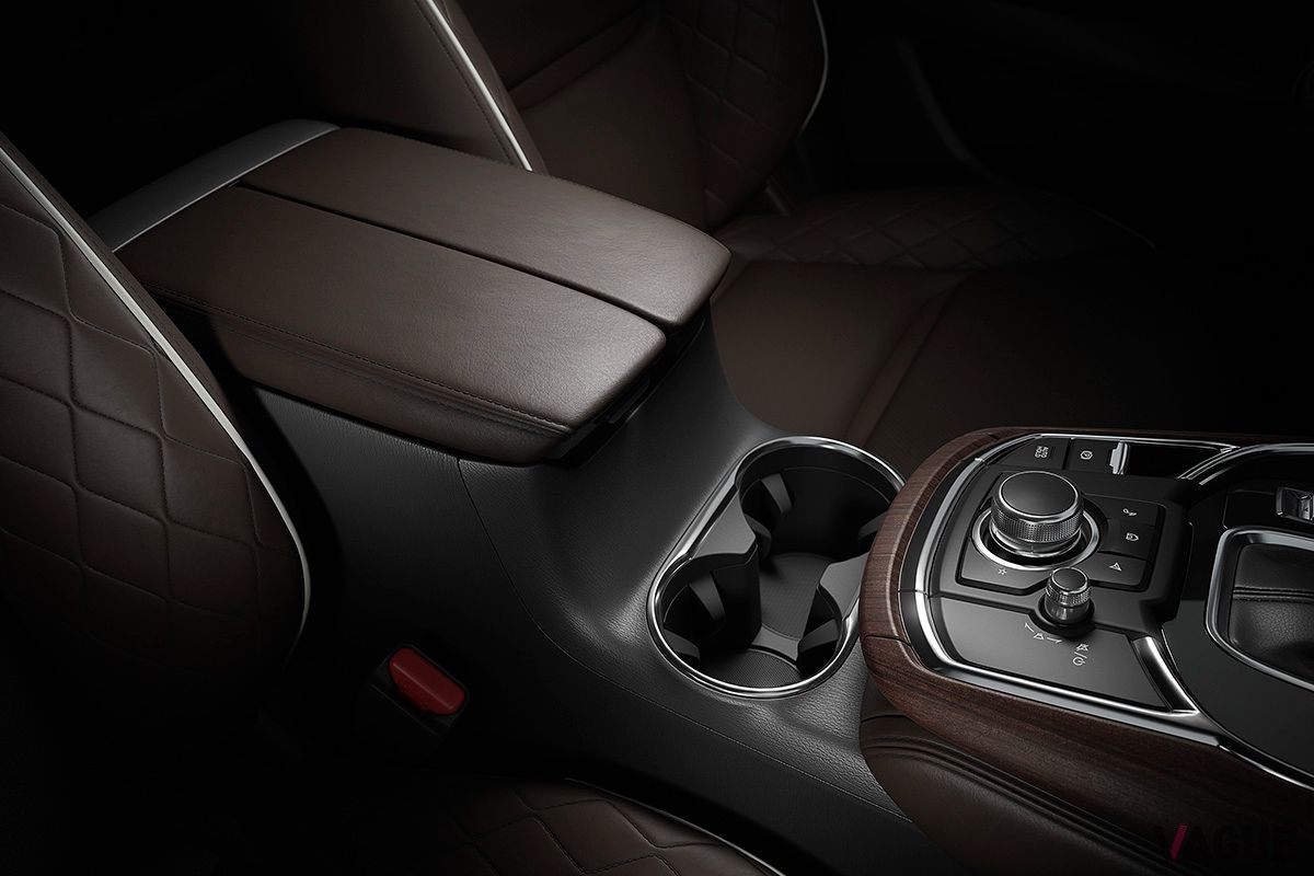 マツダ「CX-9」のインテリア