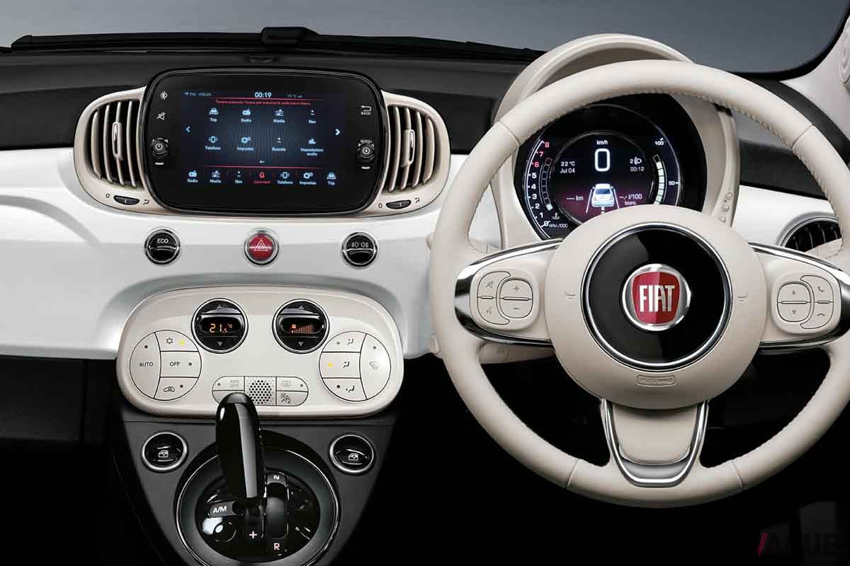フィアット500の限定車「500 1.2 DOLCE（ドルチェ）」のインテリア