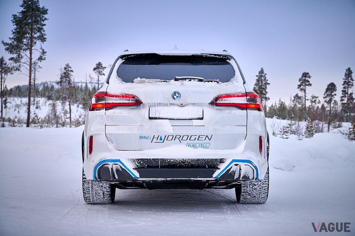 BMWの新型FCV「iX5ハイドロジェン」
