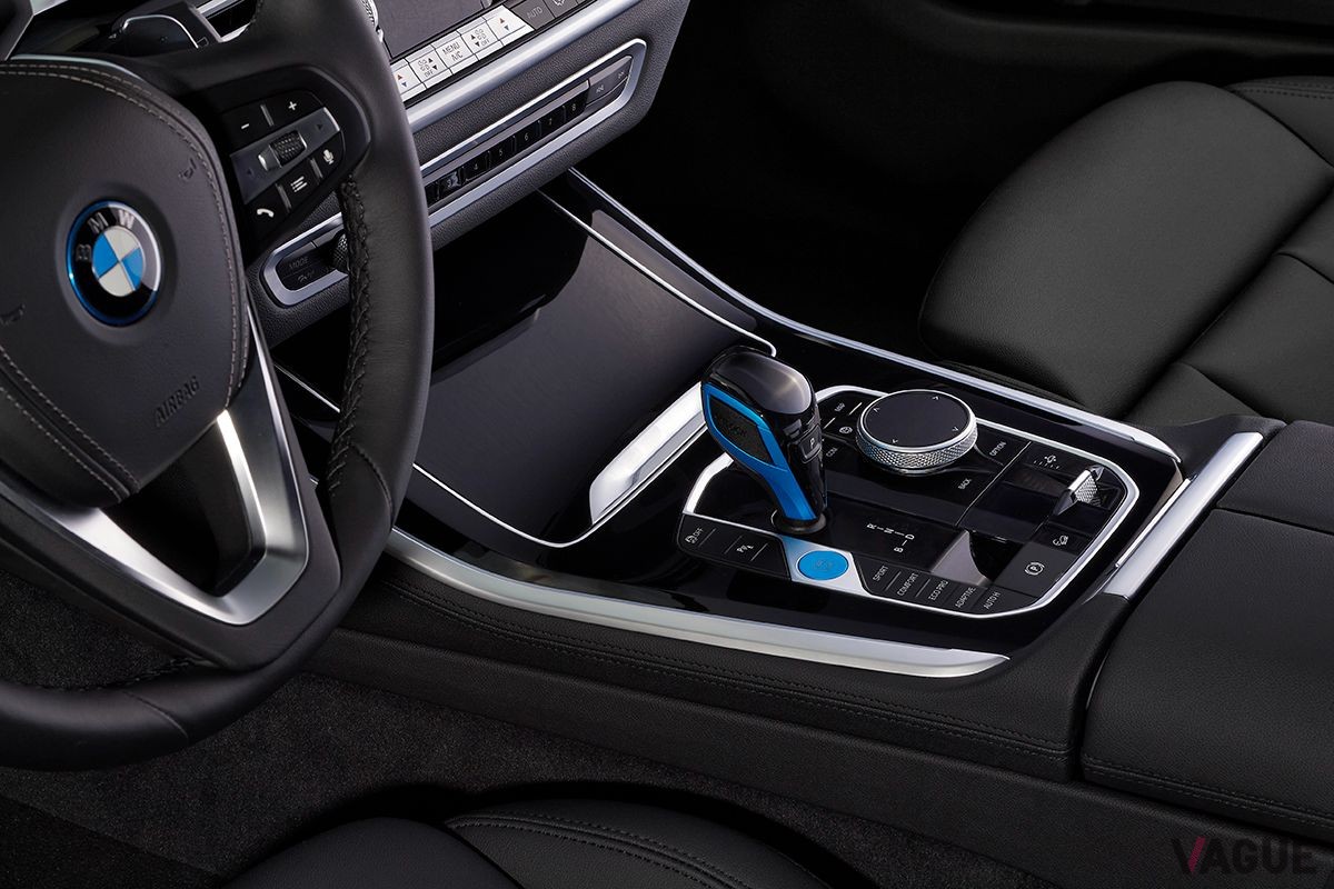 BMWの新型FCV「iX5ハイドロジェン」のインテリア