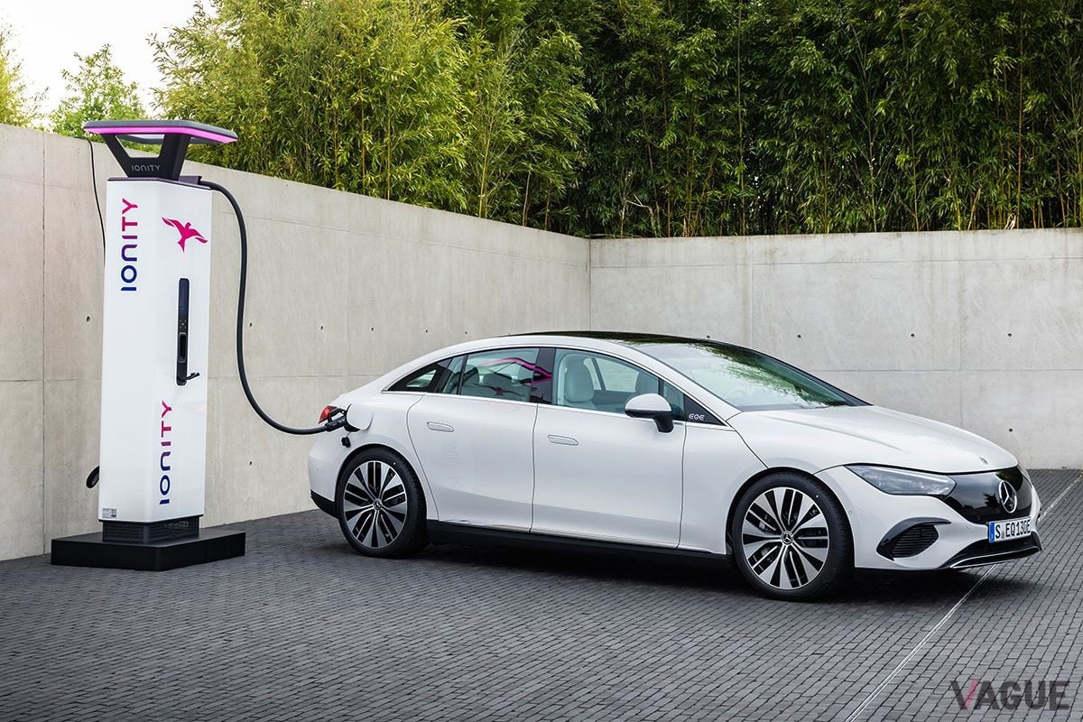 メルセデス・ベンツ新型「EQE」