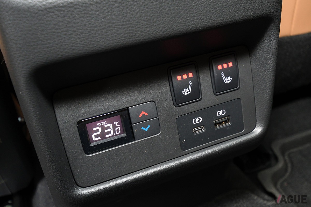 タフギア的要素も盛り込んでいるものの、e-POWERのなめらかな走りと上質なインテリアなどで大人のSUVという印象を強めた日産の新型「エクストレイル」