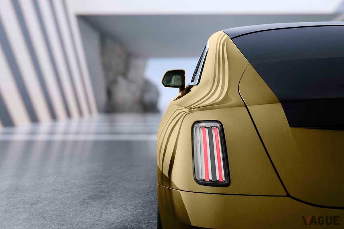 ロールス・ロイス初のEV、新型「スペクター」