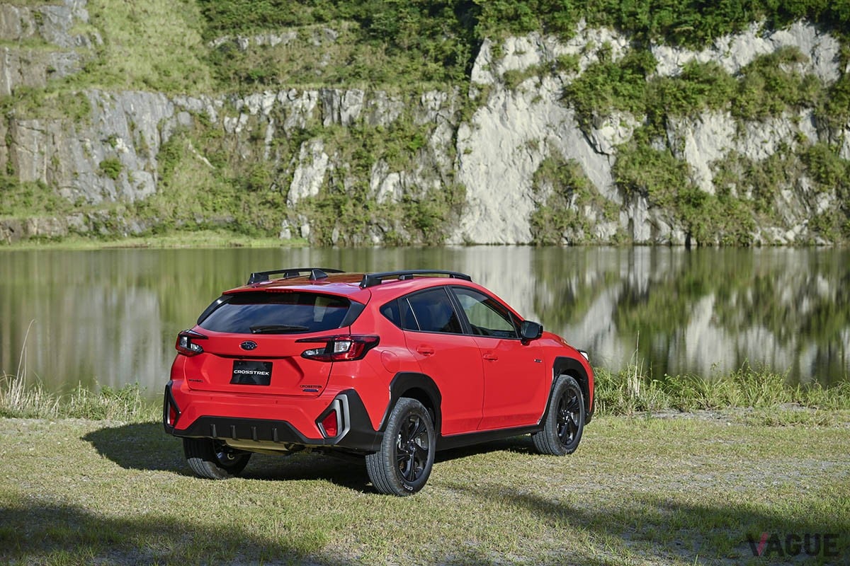 スバルの新しいクロスオーバーSUV「クロストレック」は、スペックよりも「ドライバーがどう感じるか」を重視して開発。静かで運転しやすく疲れにくい走り味を実現した