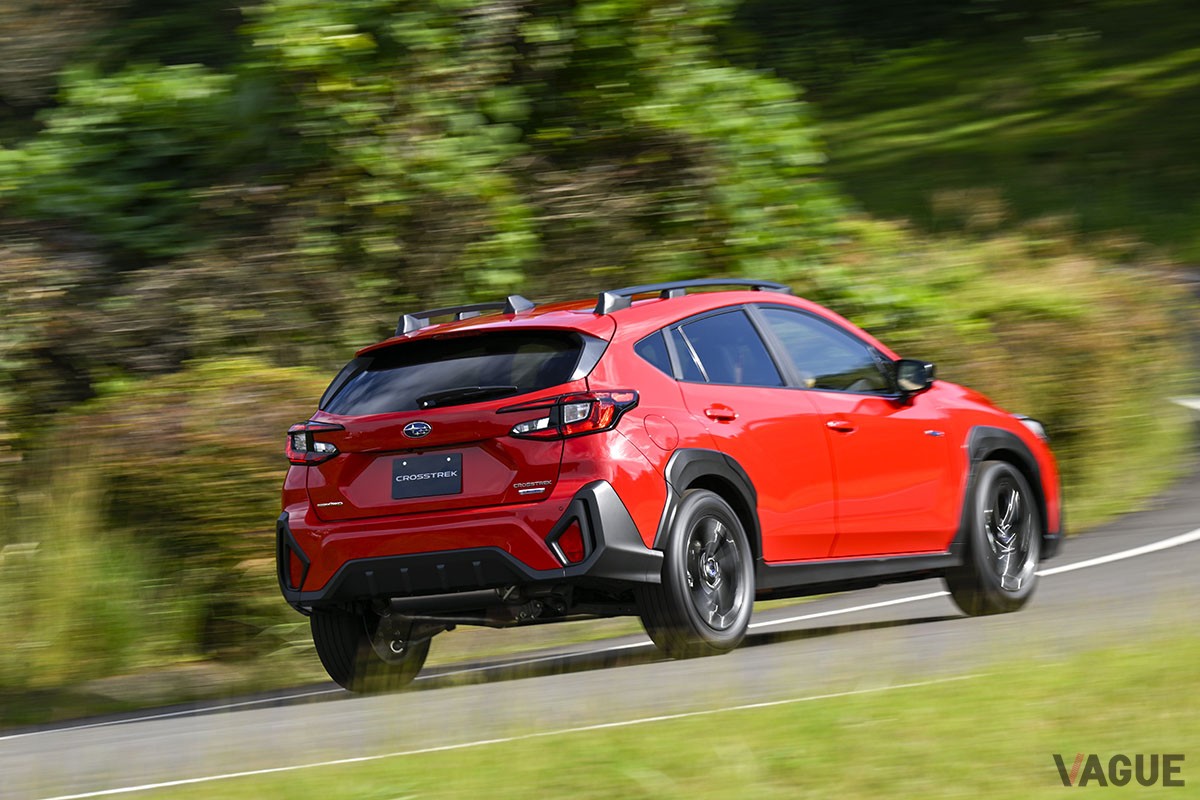 スバルの新しいクロスオーバーSUV「クロストレック」は、スペックよりも「ドライバーがどう感じるか」を重視して開発。静かで運転しやすく疲れにくい走り味を実現した
