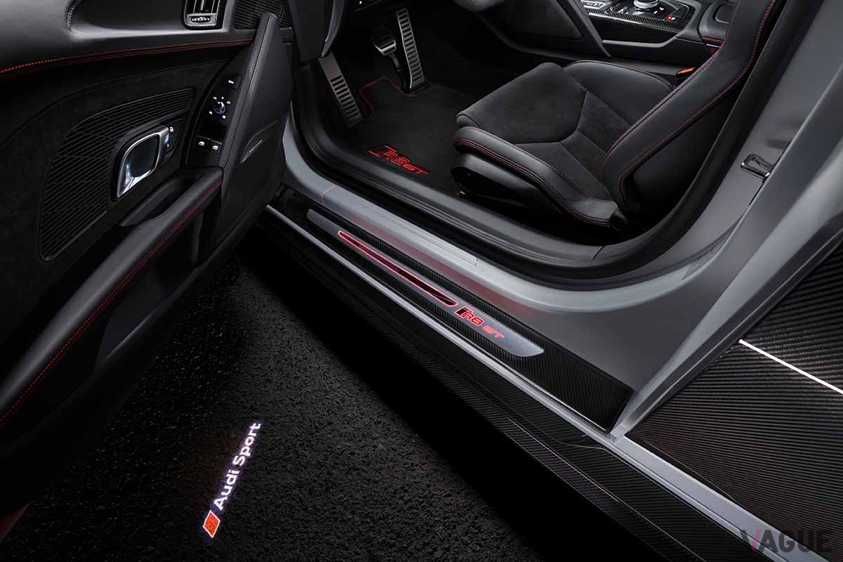 欧州で登場したアウディ「R8クーペ V10 GT RWD」のインテリア