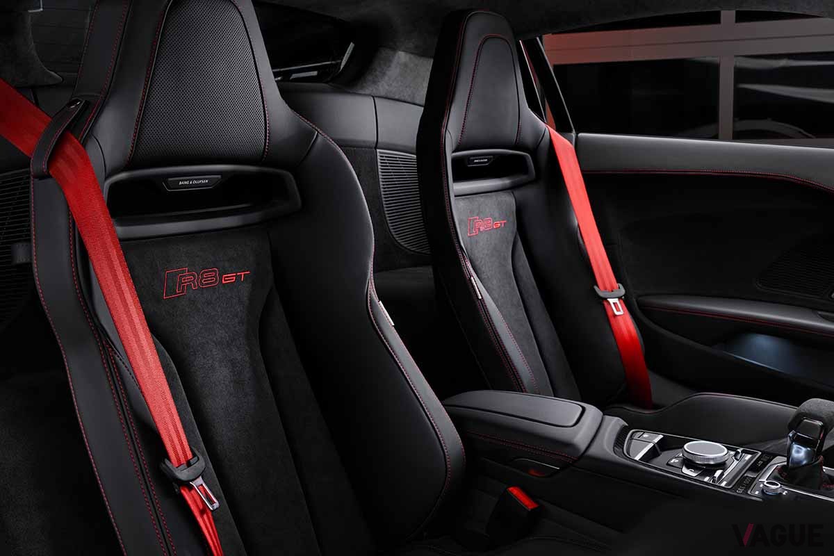 欧州で登場したアウディ「R8クーペ V10 GT RWD」のインテリア