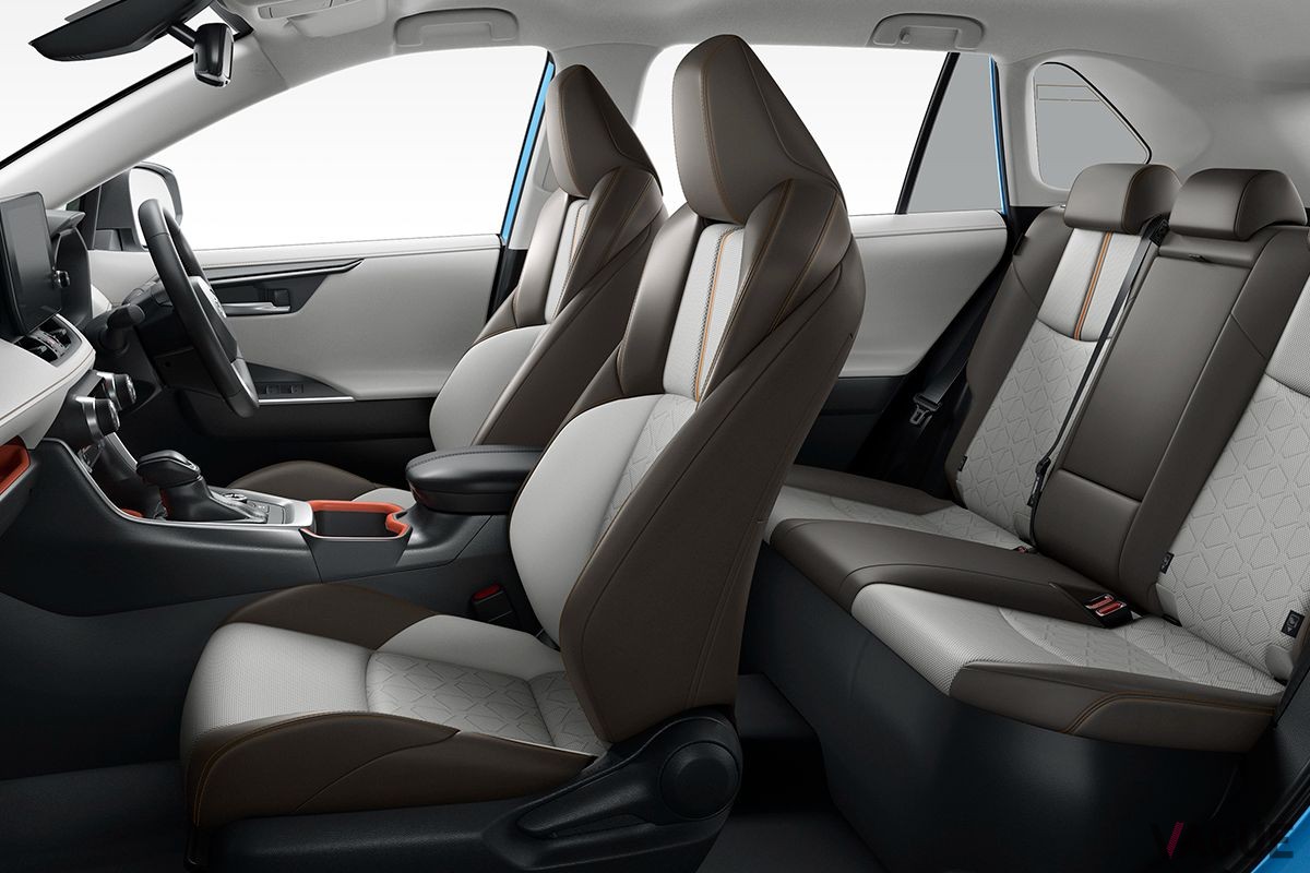 トヨタ「RAV4」アドベンチャーのインテリア