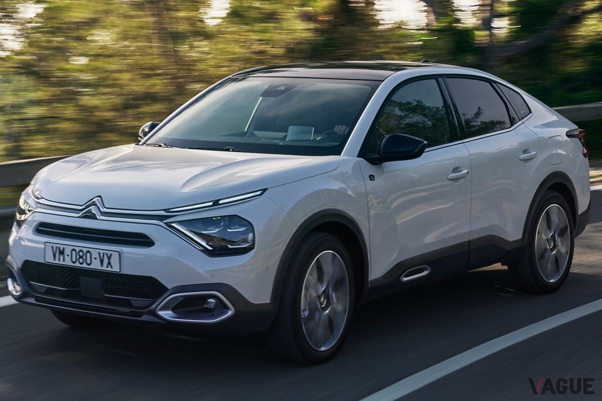 欧州で受注が開始されたシトロエンの新型クーペSUV「C4 X」
