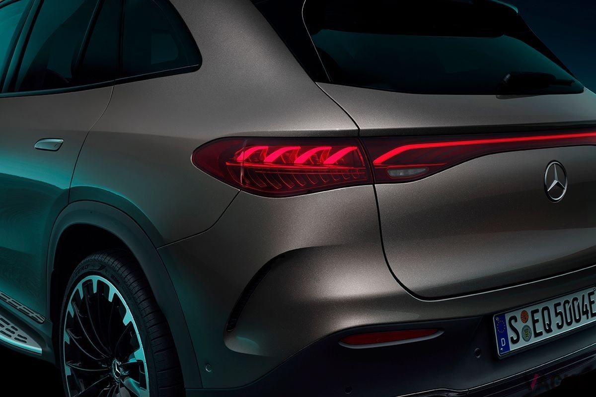 メルセデス・ベンツ新型「EQE SUV」