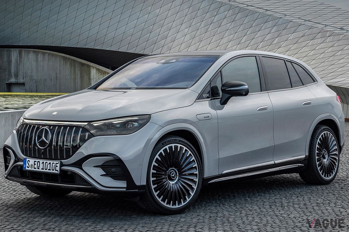 世界初公開されたメルセデスAMG「EQE SUV」