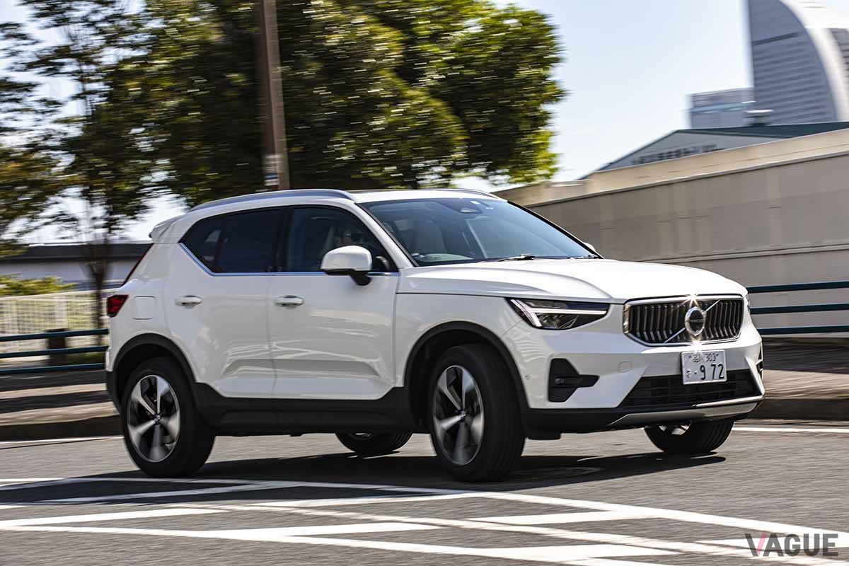 ボルボ「XC40 B4AWD」2023年モデル