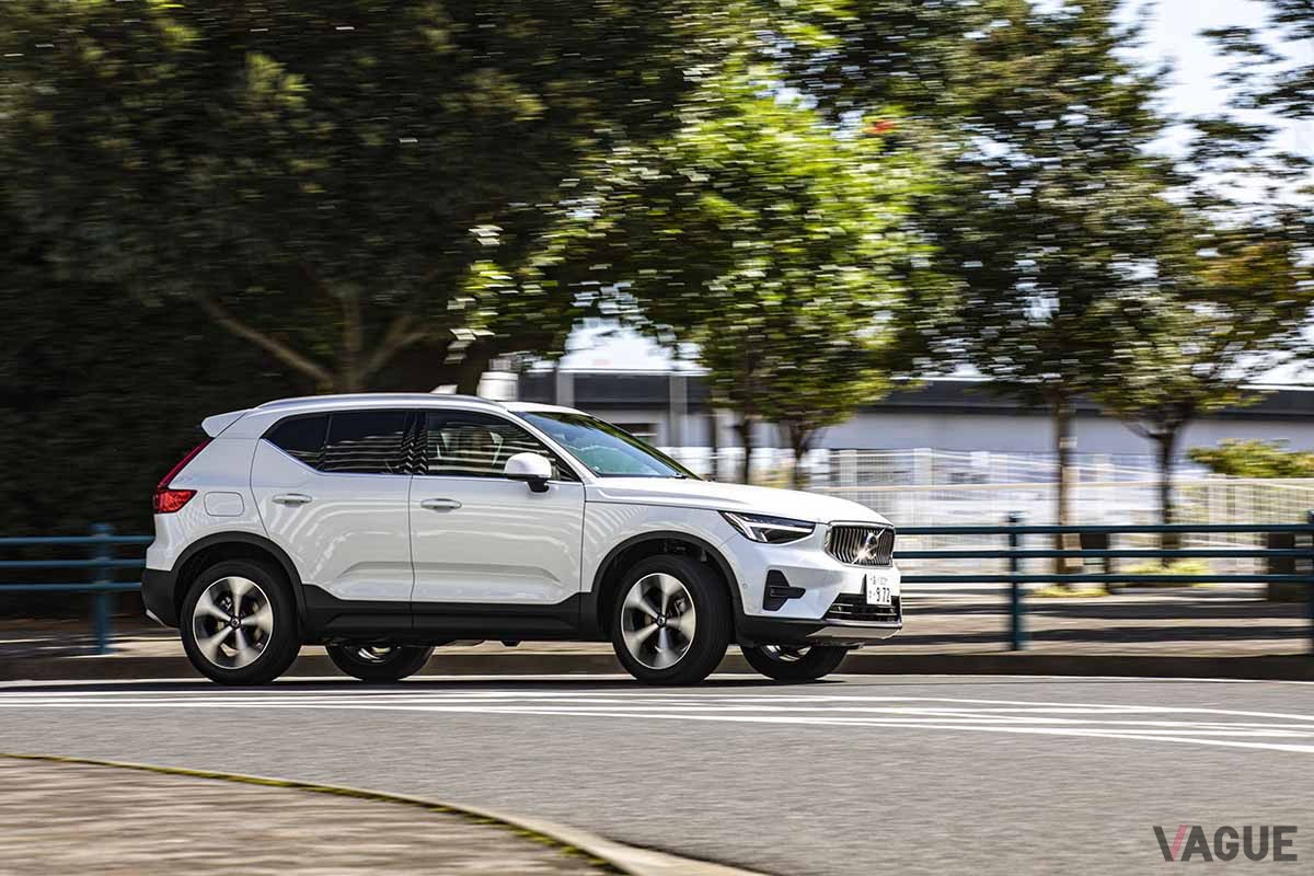 ボルボ「XC40 B4AWD」2023年モデル