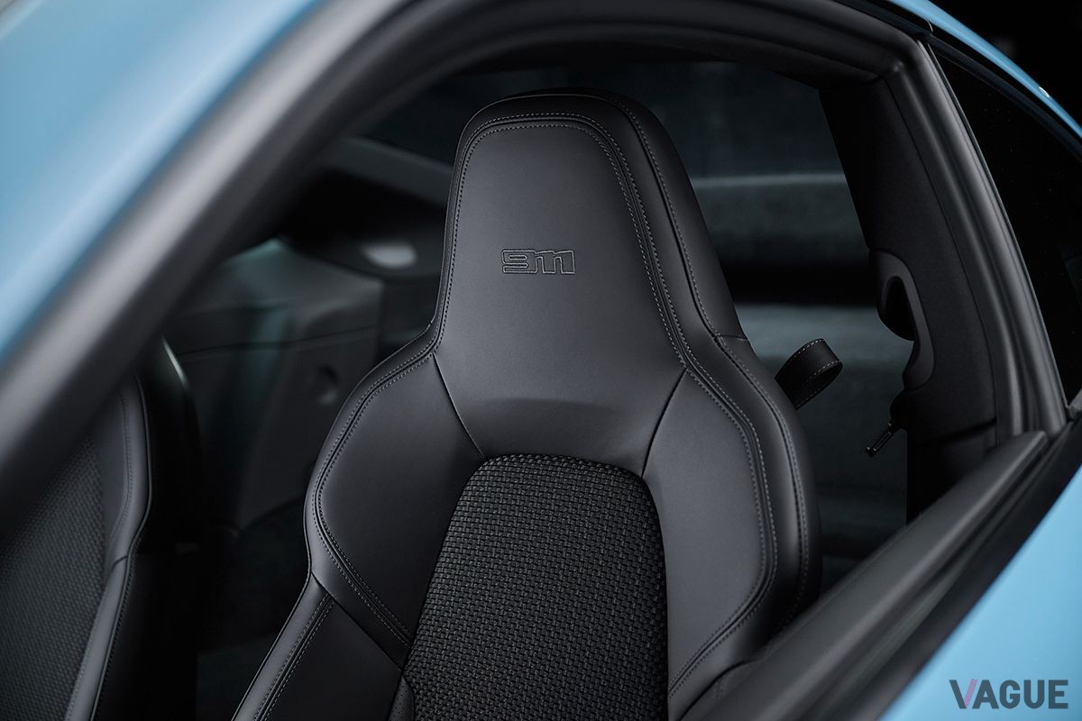 ポルシェ新型「911カレラT」のインテリア