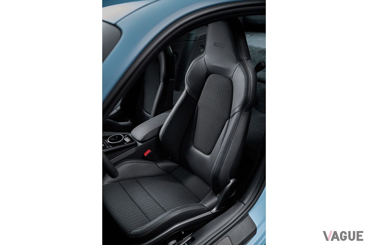 ポルシェ新型「911カレラT」のインテリア