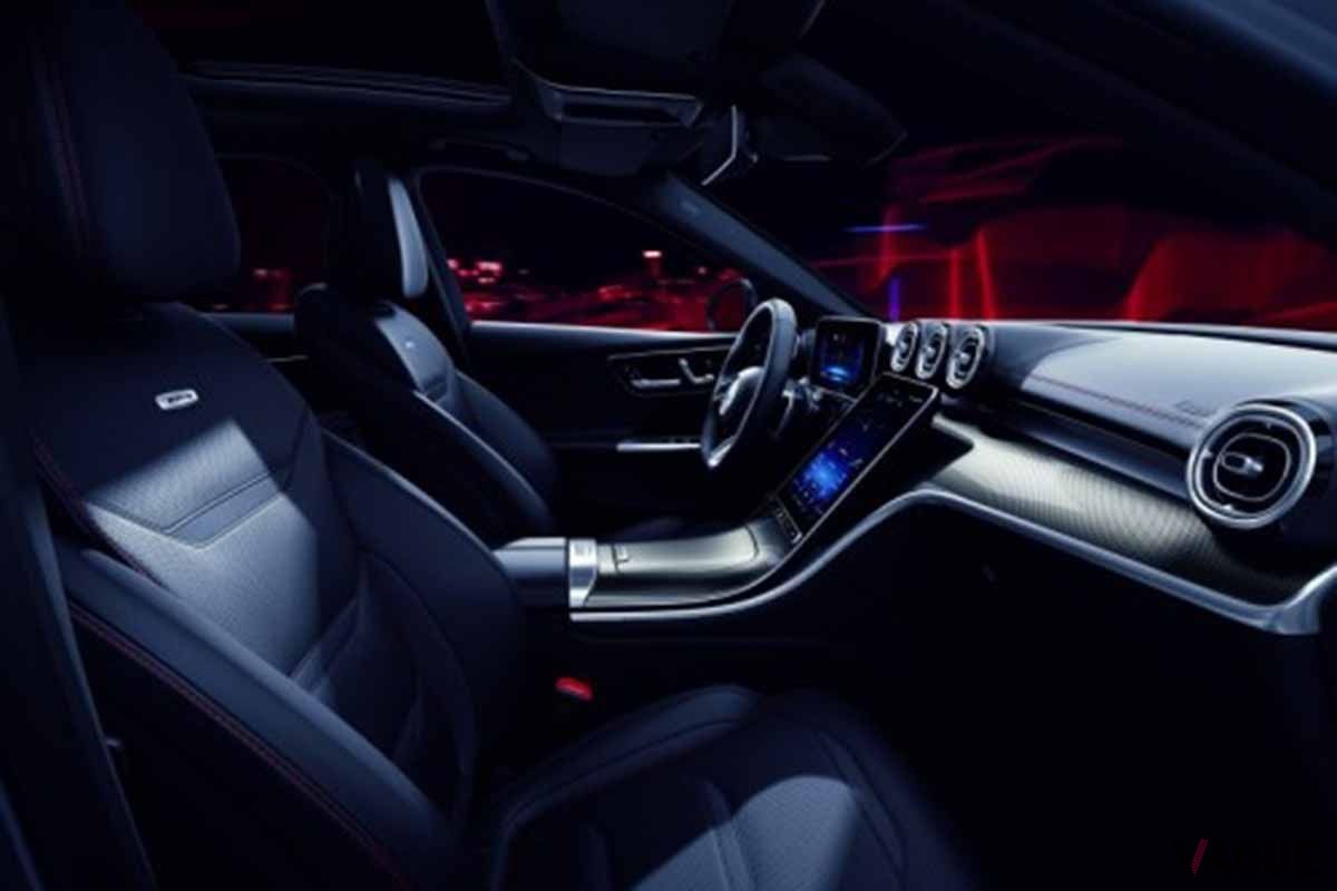 メルセデスAMG新型「C43 4MATIC」のインテリア
