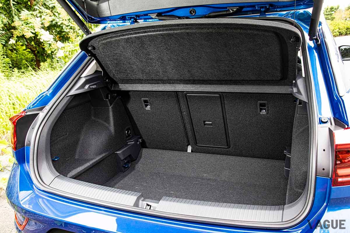 VW改良新型「T-Roc TDIスタイル」の荷室