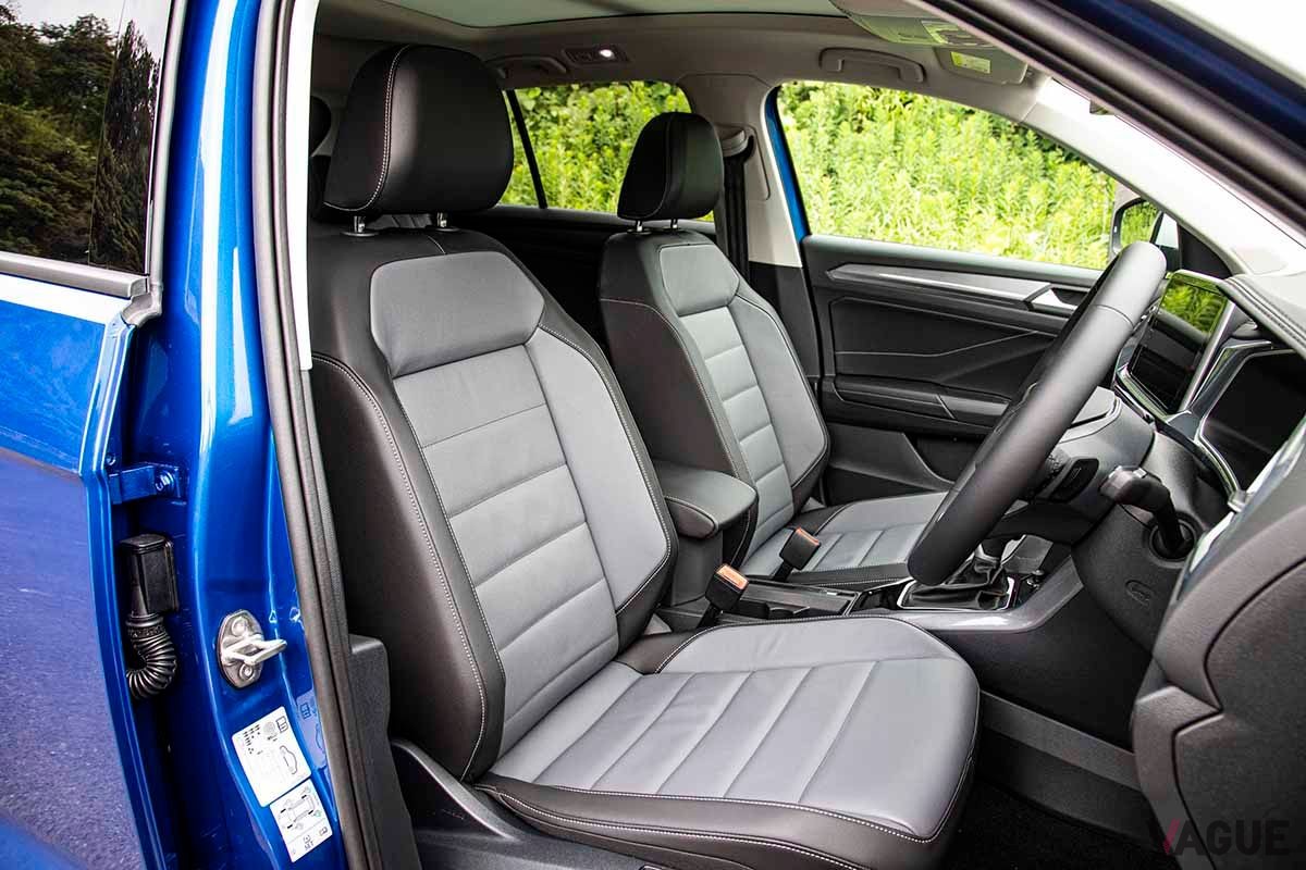 VW改良新型「T-Roc TDIスタイル」の前席