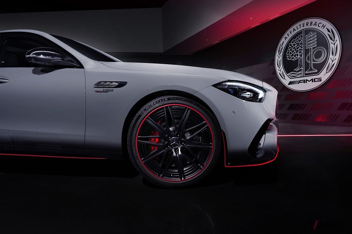 100台限定の特別仕様車、メルセデスAMG「C63 S Eパフォーマンス F1エディション」