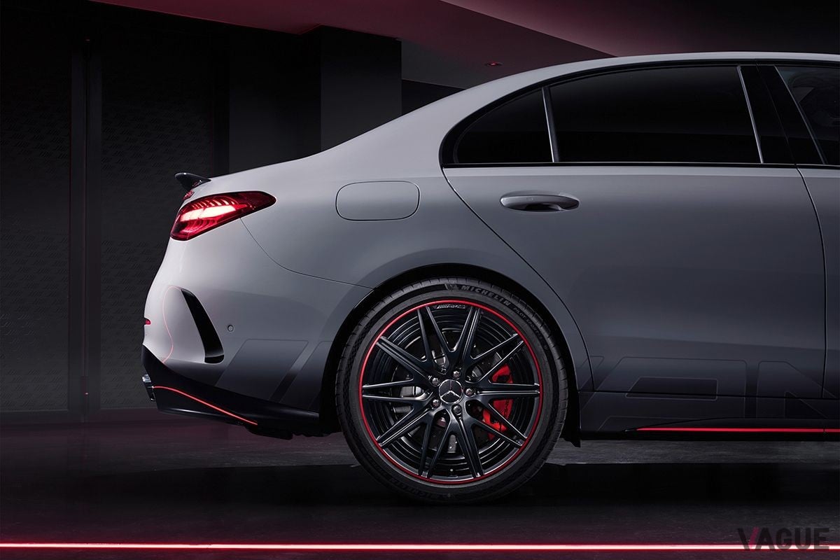 100台限定の特別仕様車、メルセデスAMG「C63 S Eパフォーマンス F1エディション」