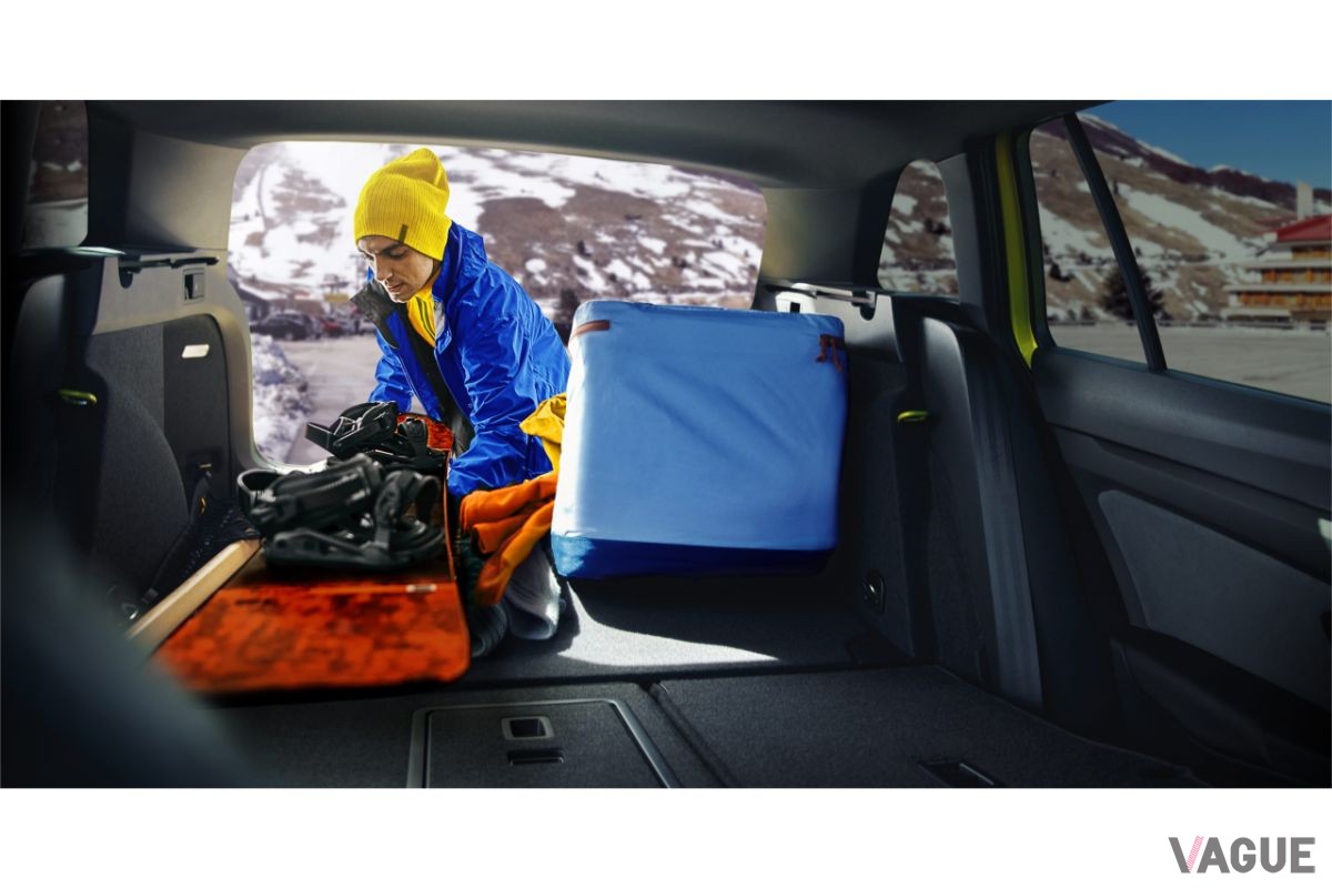 VW新型「ゴルフヴァリアントTDI」のインテリア