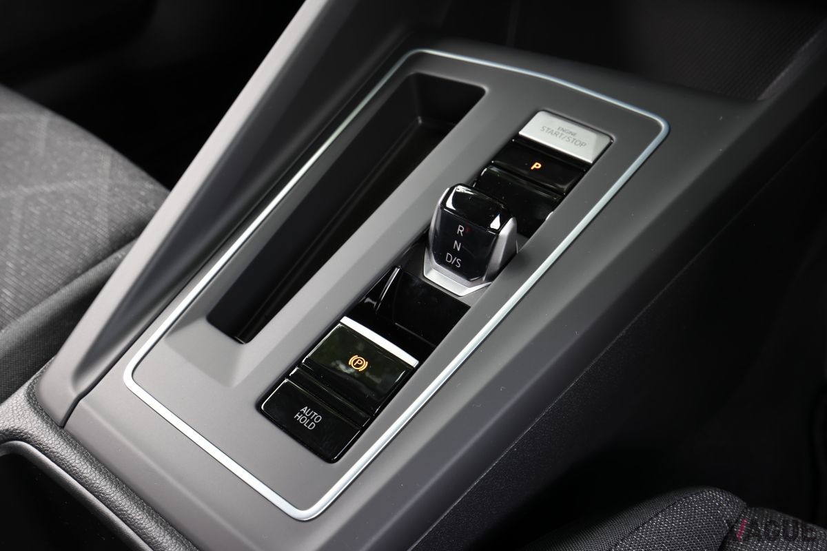 VW新型「ゴルフヴァリアント」のインテリア