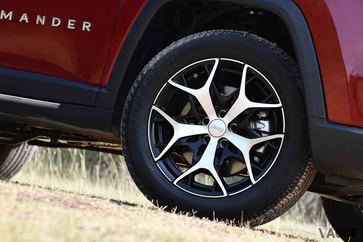 ジープ新型「コマンダー」のホイール