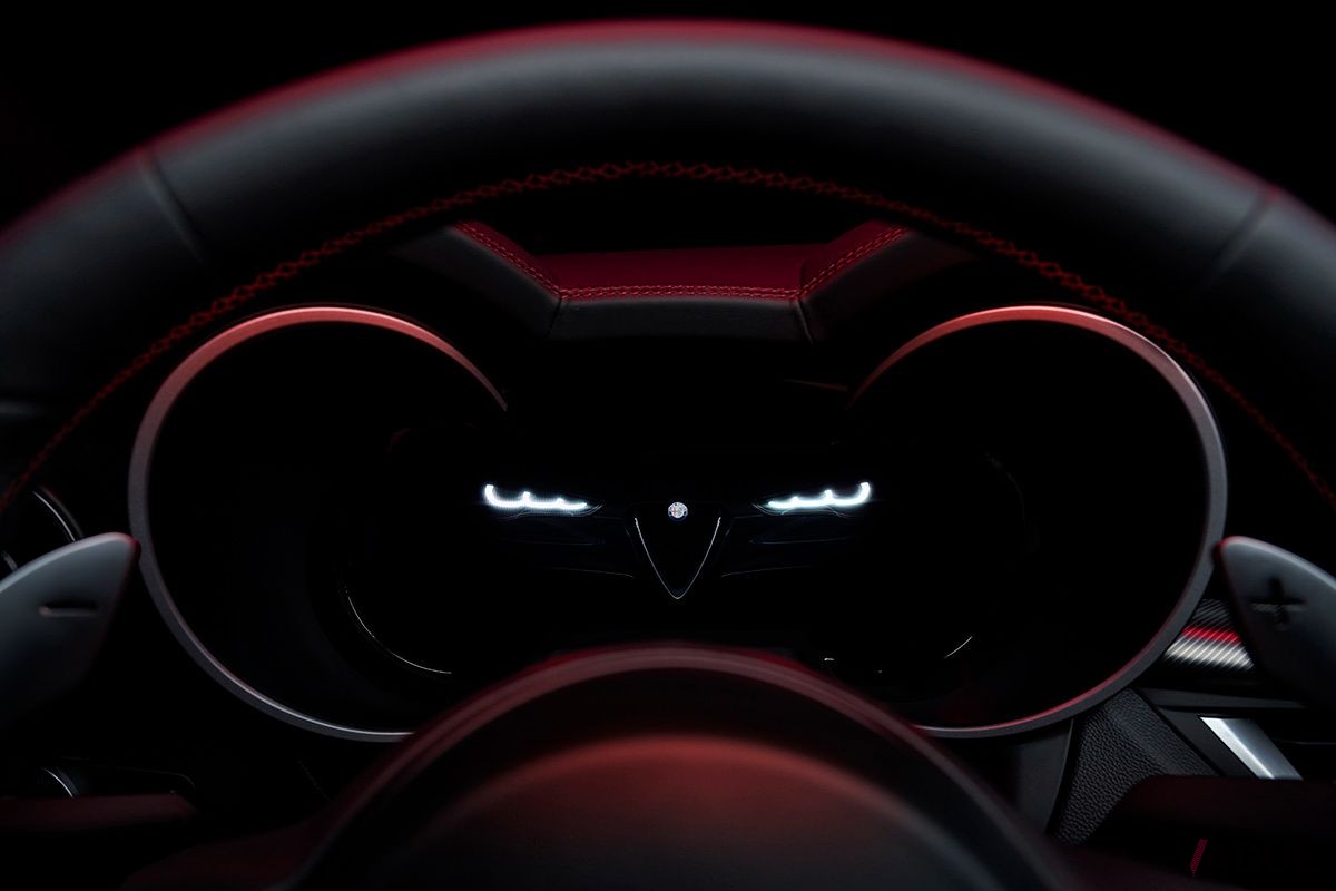 アルファ ロメオ改良新型「ステルヴィオ」のインテリア