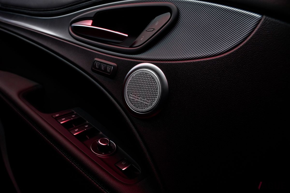 アルファ ロメオ改良新型「ステルヴィオ」のインテリア