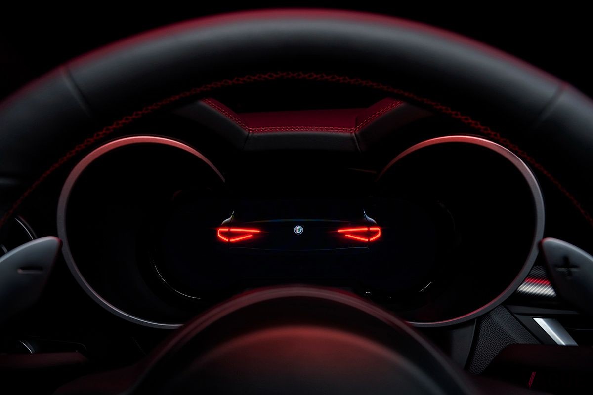 アルファ ロメオ改良新型「ステルヴィオ」のインテリア