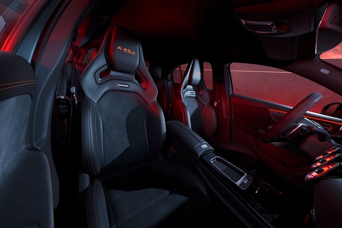 メルセデスAMG改良新型「Aクラス」のインテリア