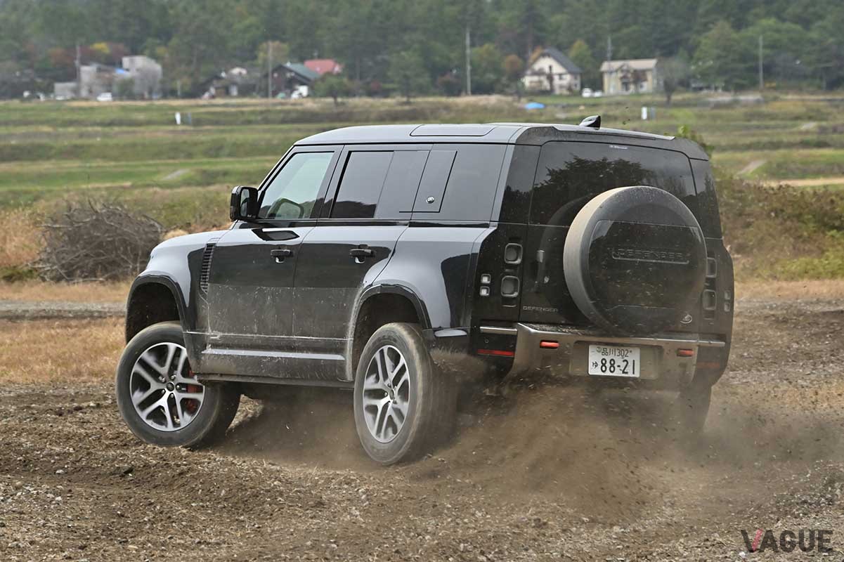 ランドローバーファンはもちろんのこと、日本でも人気のディフェンダーに乗ってみたいと思っていた人が多数来場した「ディフェンダーデイ2022」