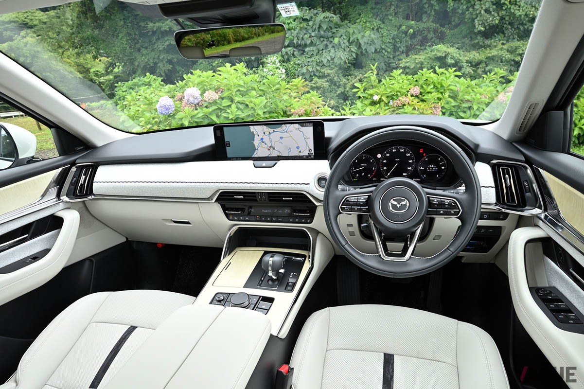マツダ「CX-60 XDハイブリッド プレミアムモダン」