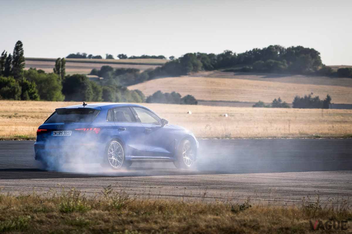 アウディの限定車「RS3ハッチバック・パフォーマンスエディション」
