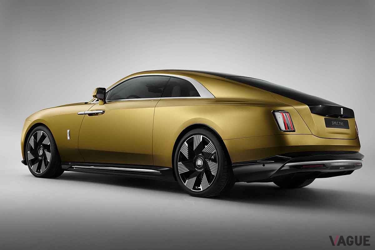 ロールス・ロイス初のEV、新型「スペクター」