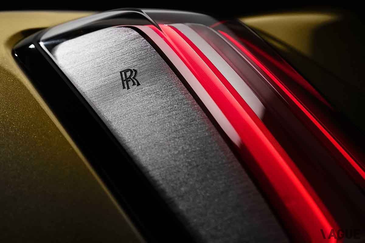 ロールス・ロイス初のEV、新型「スペクター」のインテリア