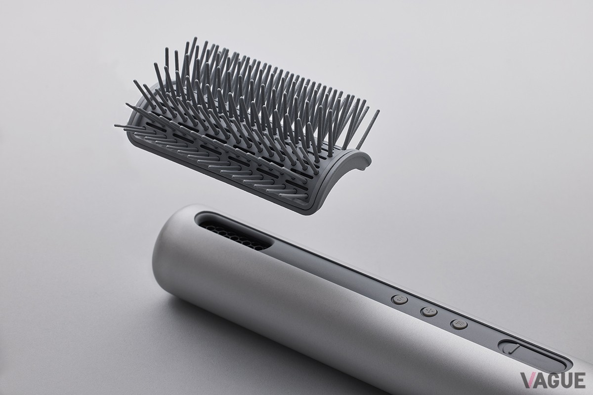 ヘアドライヤーの常識を覆すユニークな“バトン”状のフォルムにより、すばやく思いどおりに髪を乾かせるcado「baton」