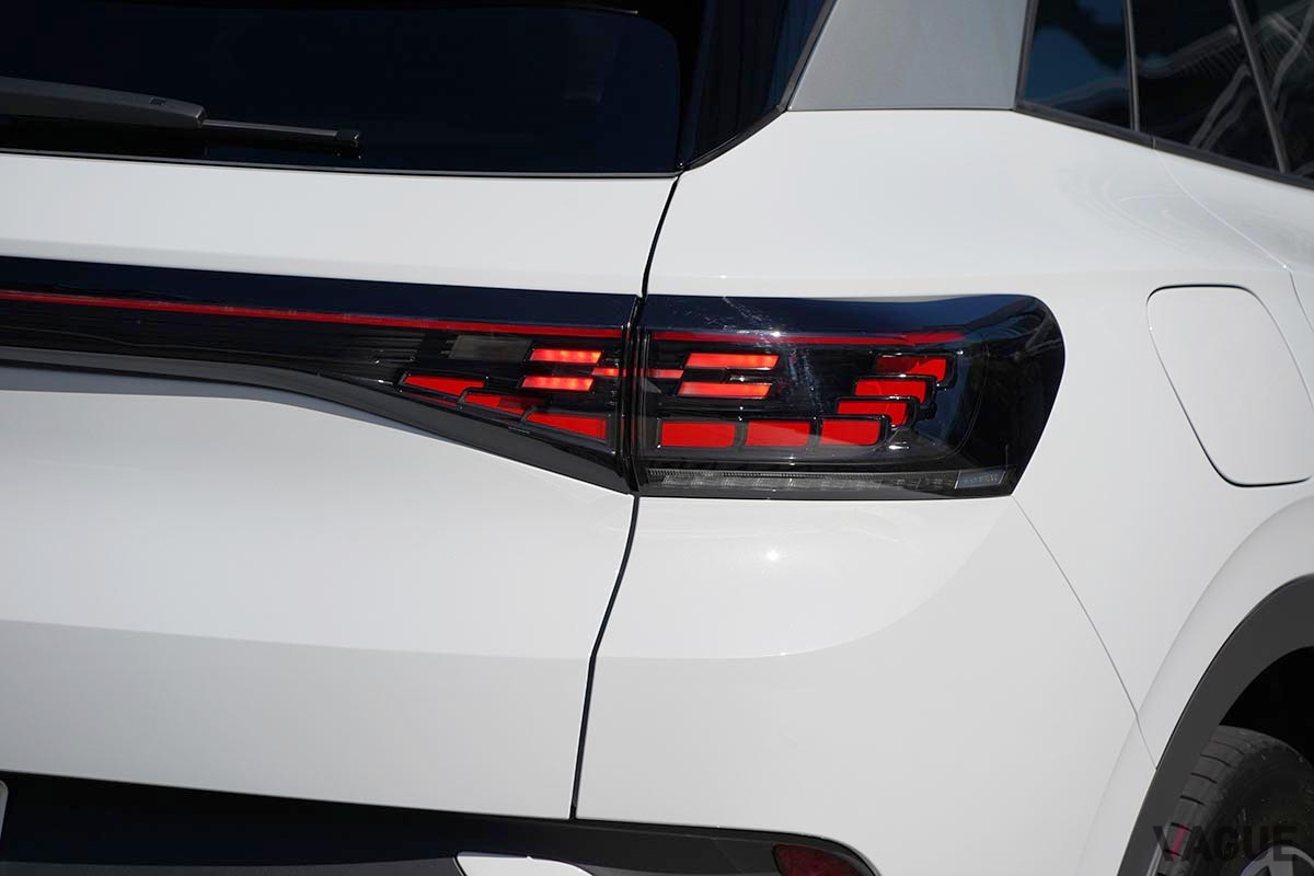 先ごろ上陸した電動SUV「ID.4」は、スムーズでなめらかな走りや広いキャビン、さらに優れた操作性など、VWの真面目なクルマづくりが光る
