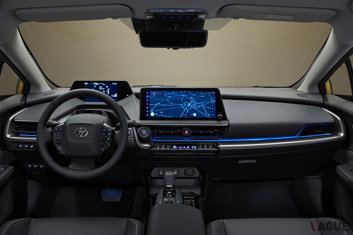 トヨタ新型「プリウスPHEV（欧州仕様）」のインテリア