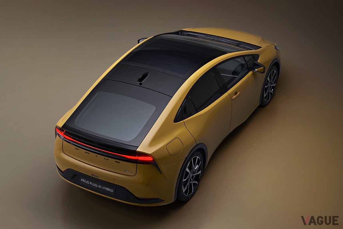 トヨタ新型「プリウスPHEV（欧州仕様）」