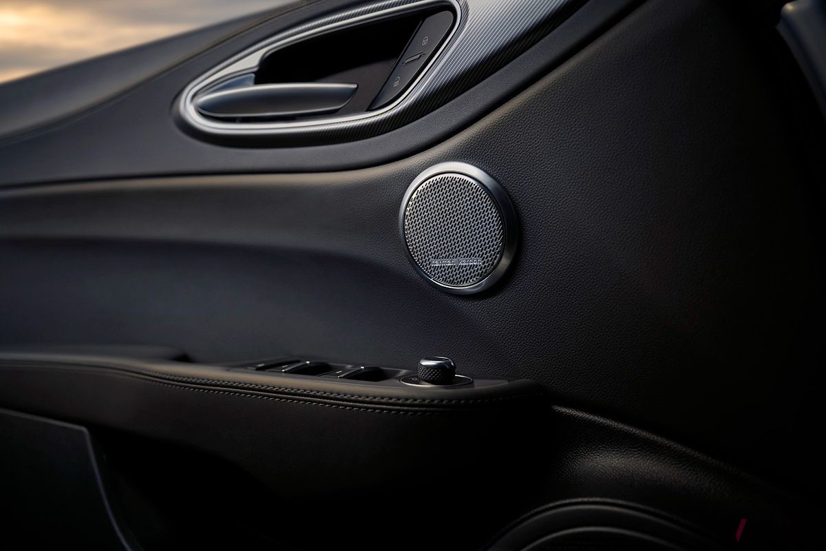 アルファ ロメオ改良新型「ジュリア」のインテリア